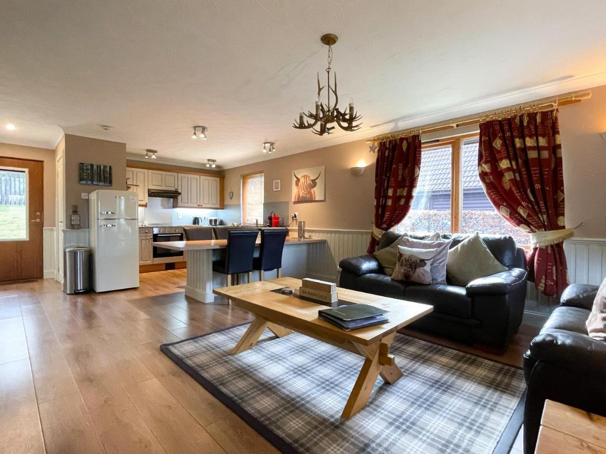 Loch Lomond Luxury Lodges Drymen Exteriör bild