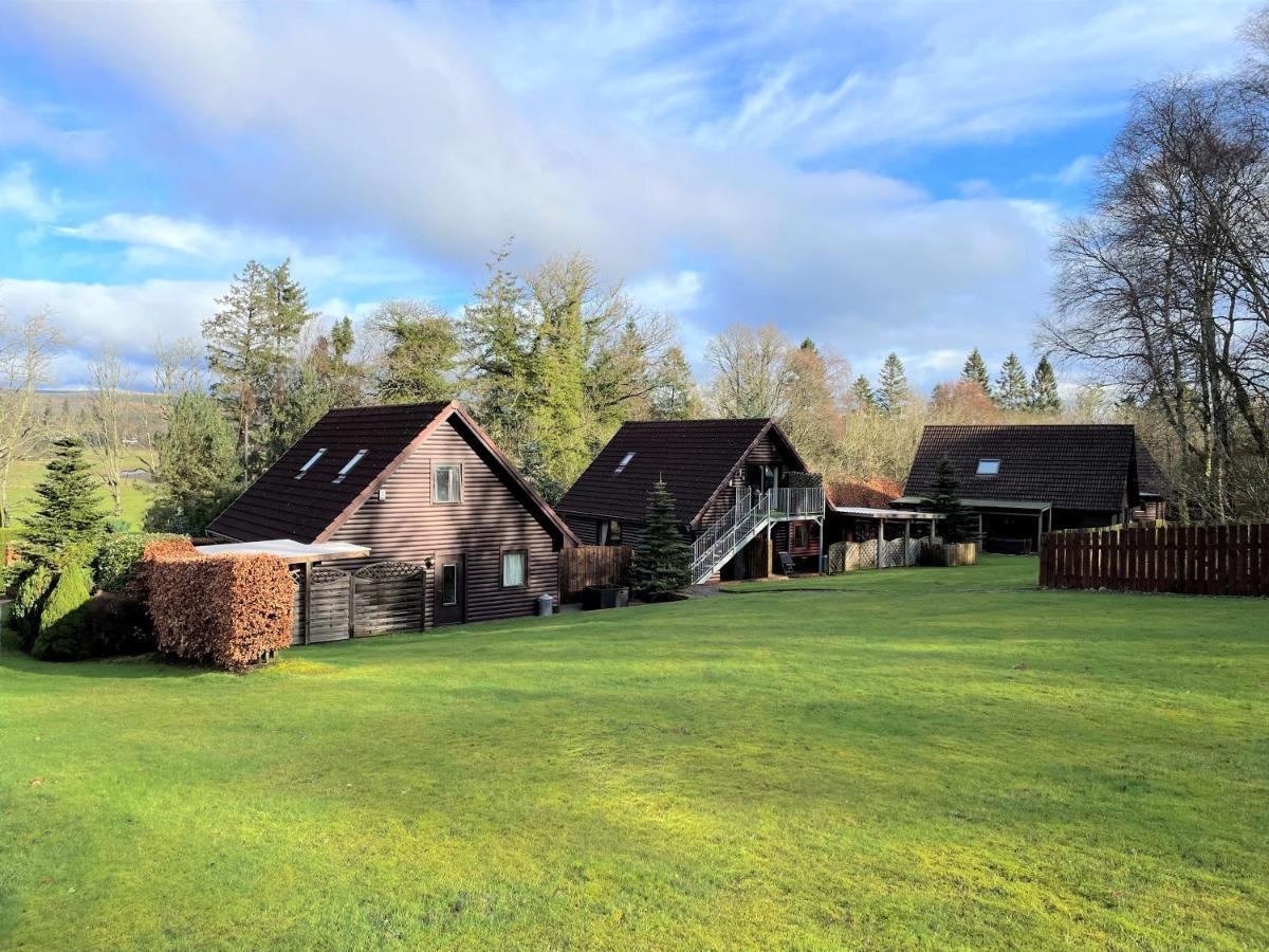 Loch Lomond Luxury Lodges Drymen Exteriör bild
