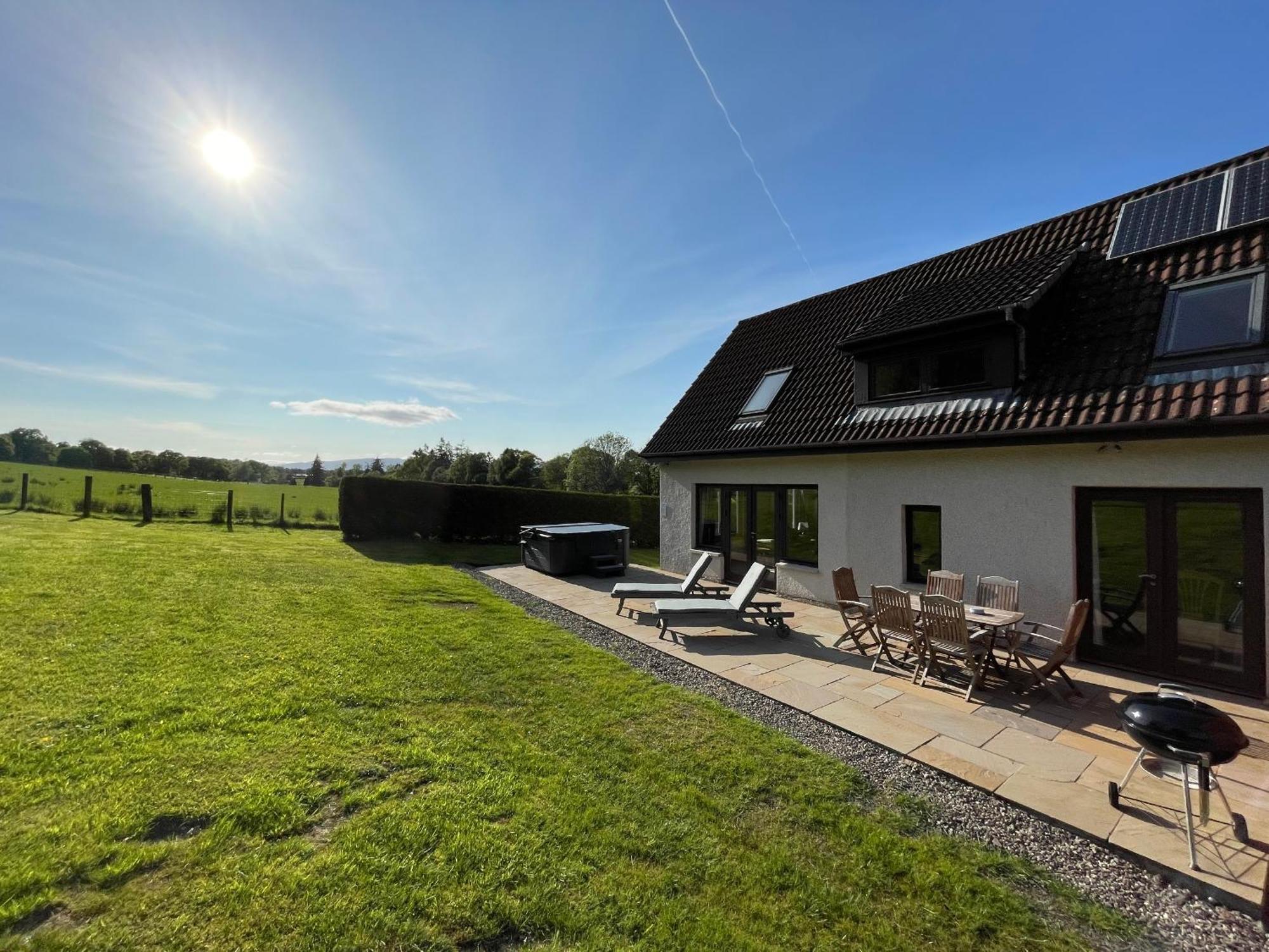 Loch Lomond Luxury Lodges Drymen Exteriör bild